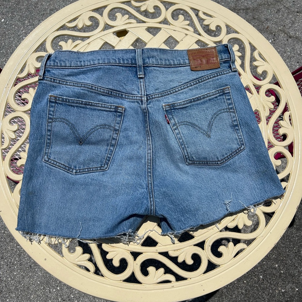 Levi’s cut offs